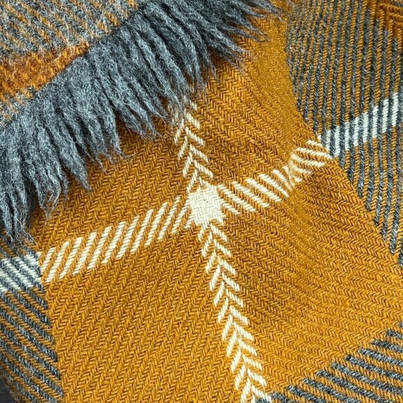 Vintage Wool Fringe Poncho Sweater Jacket Coat Top Plaid Fall Winter Mod 50s 60s - Picture 6 of 7